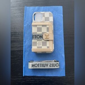 Checkered Phone Case in Cream and Tan